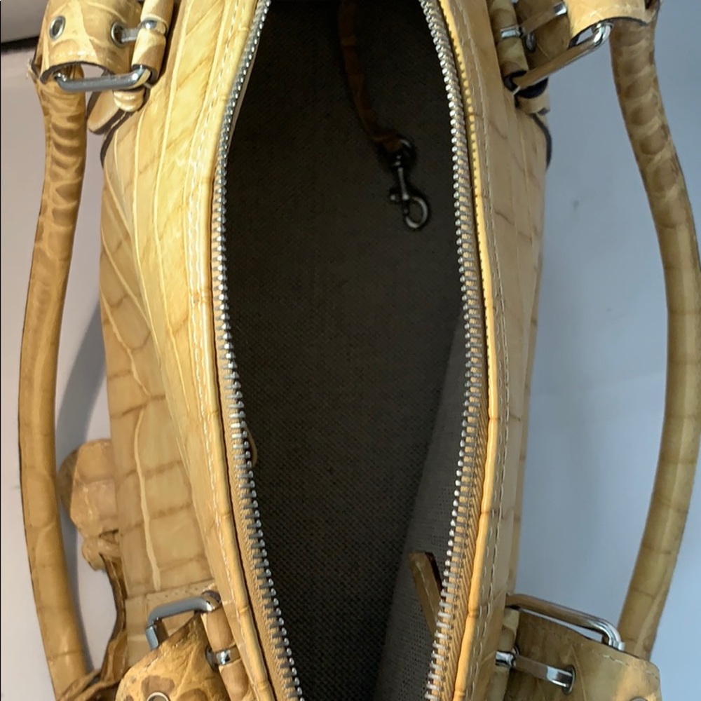 Dooney and Bourke crocodile embossed leather bag - Picture 5 of 5